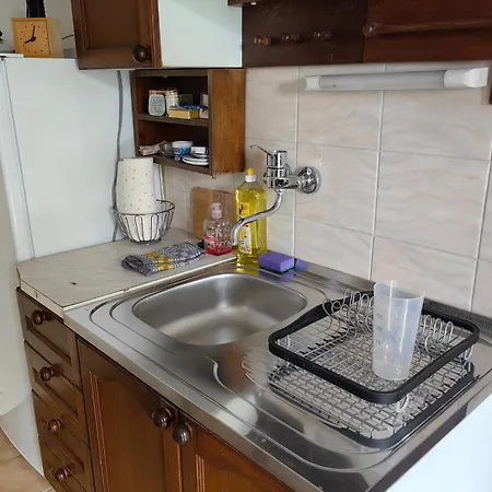 Sunsethouse Garden 公寓 *